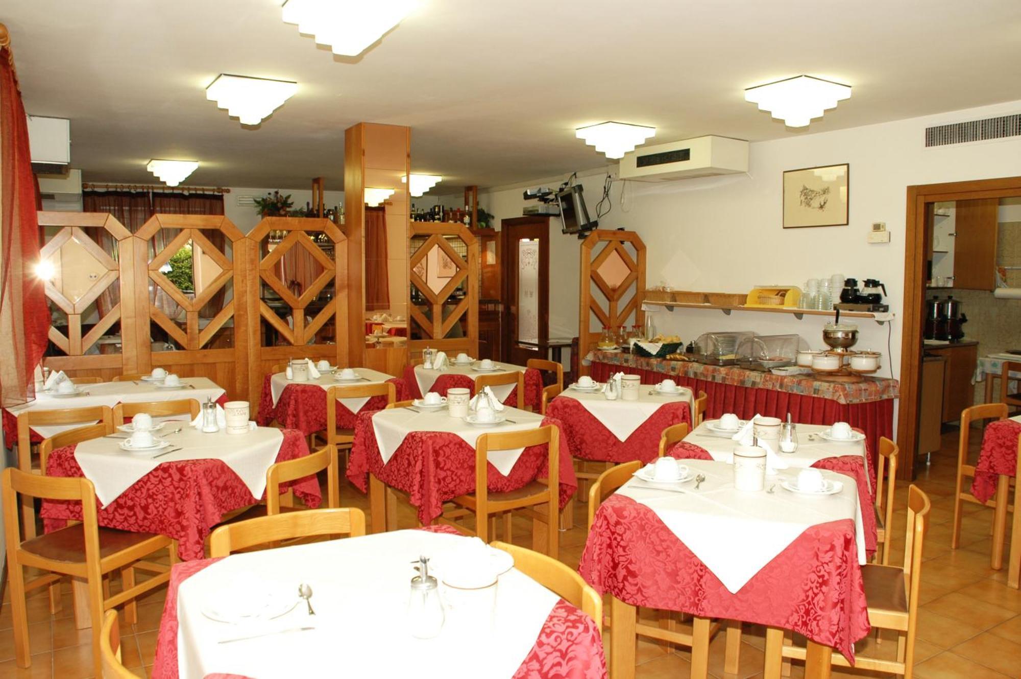 Hotel Garni Villa Magnolia Torbole Sul Garda Kültér fotó