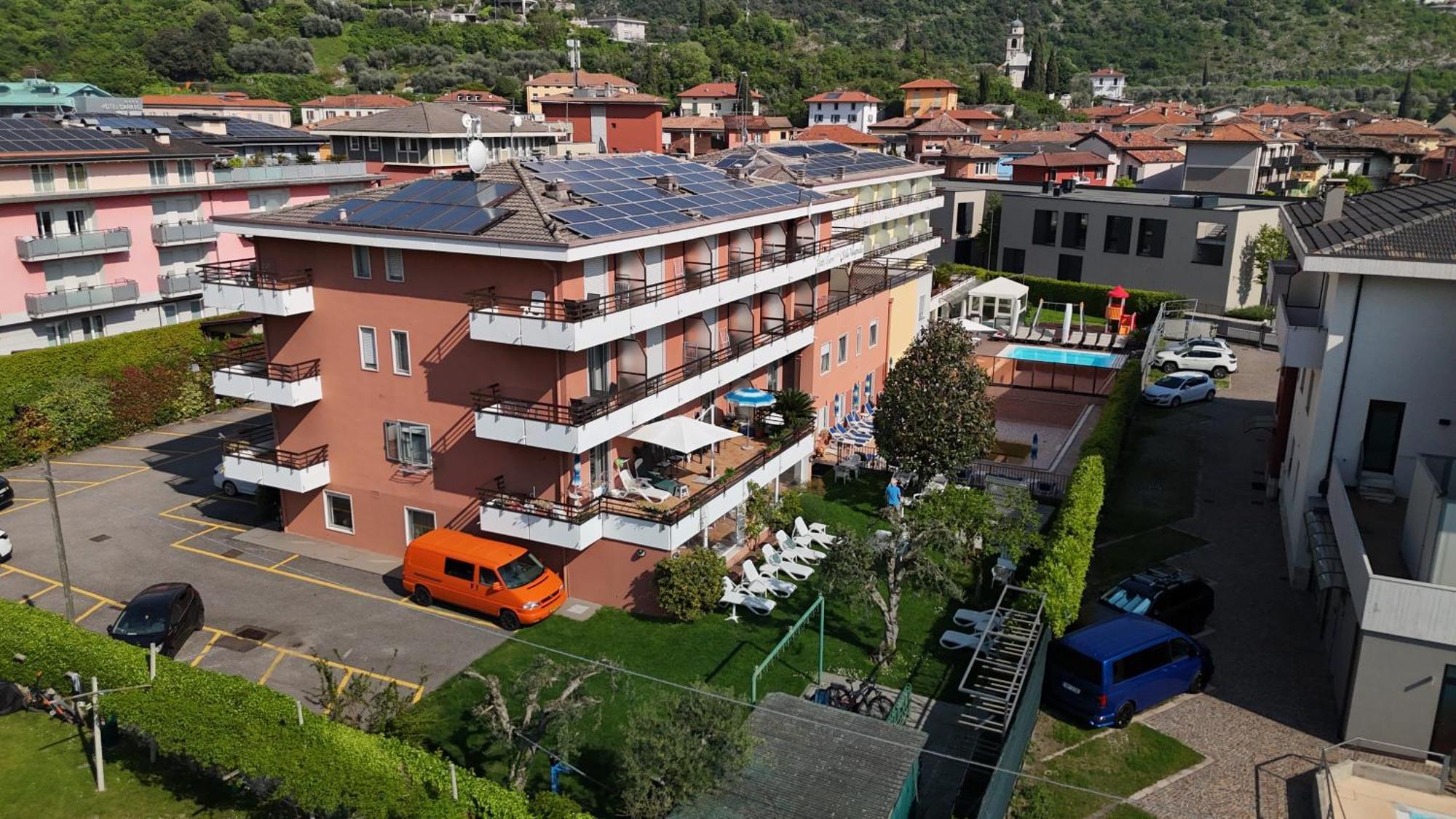 Hotel Garni Villa Magnolia Torbole Sul Garda Kültér fotó