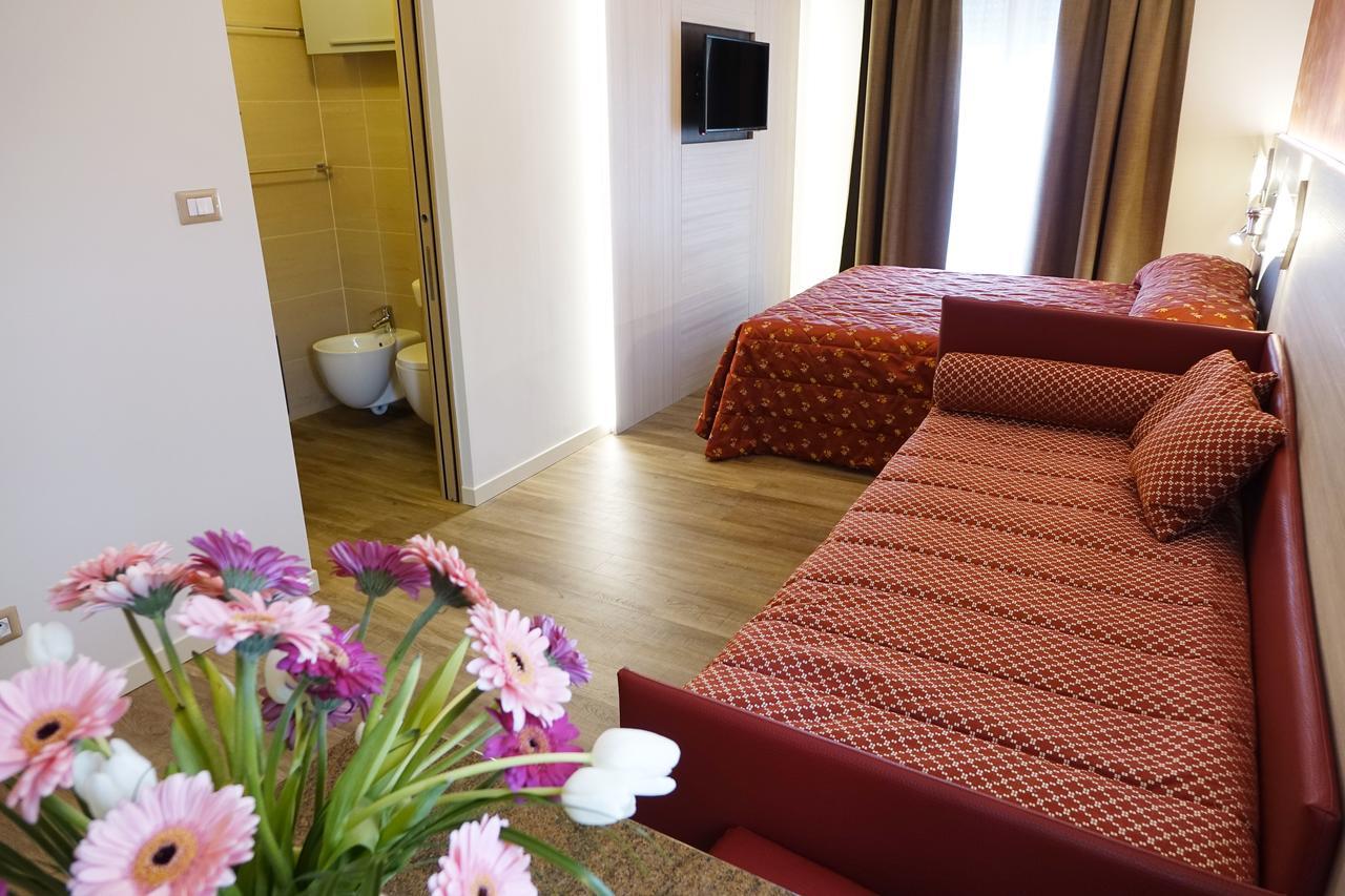 Hotel Garni Villa Magnolia Torbole Sul Garda Kültér fotó